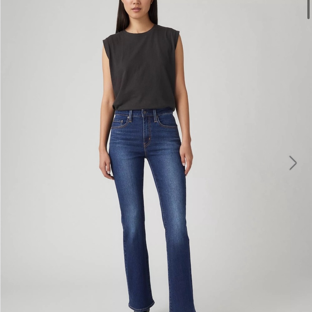 Women's Blue Jeans